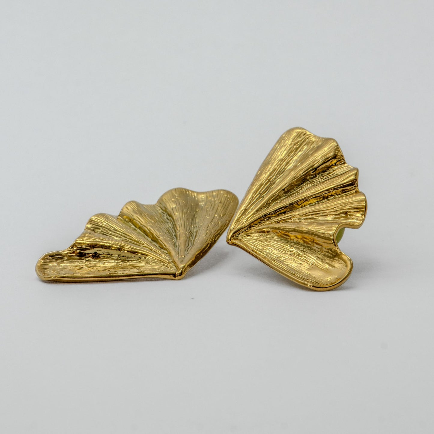 ARETES HARPER
